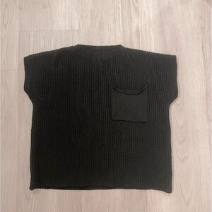 Sleeveless Weather with Pocket